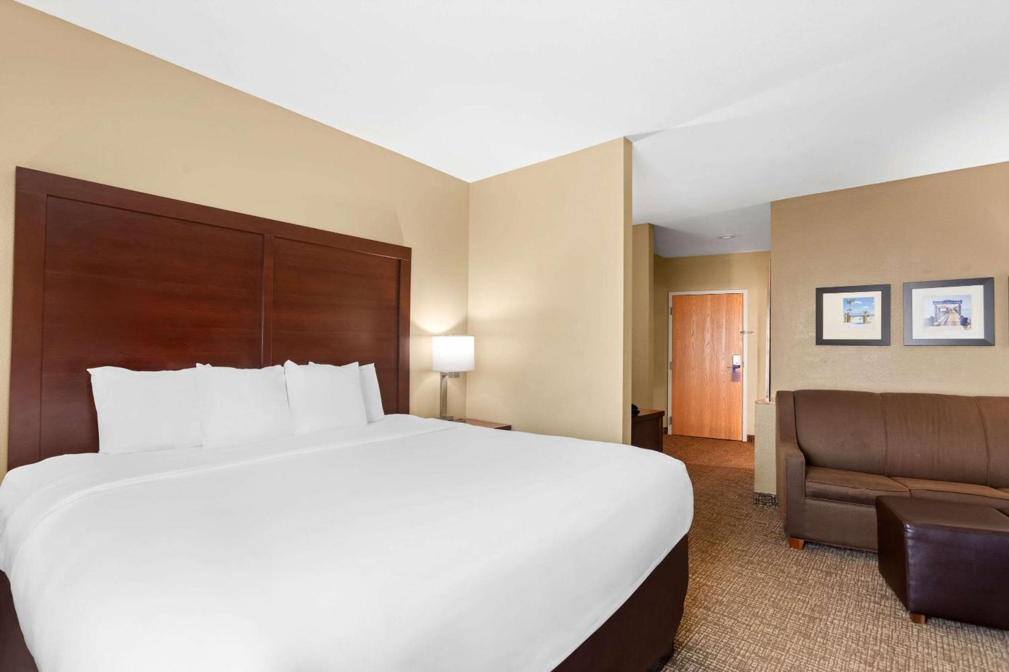 גאלפורט Comfort Suites מראה חיצוני תמונה