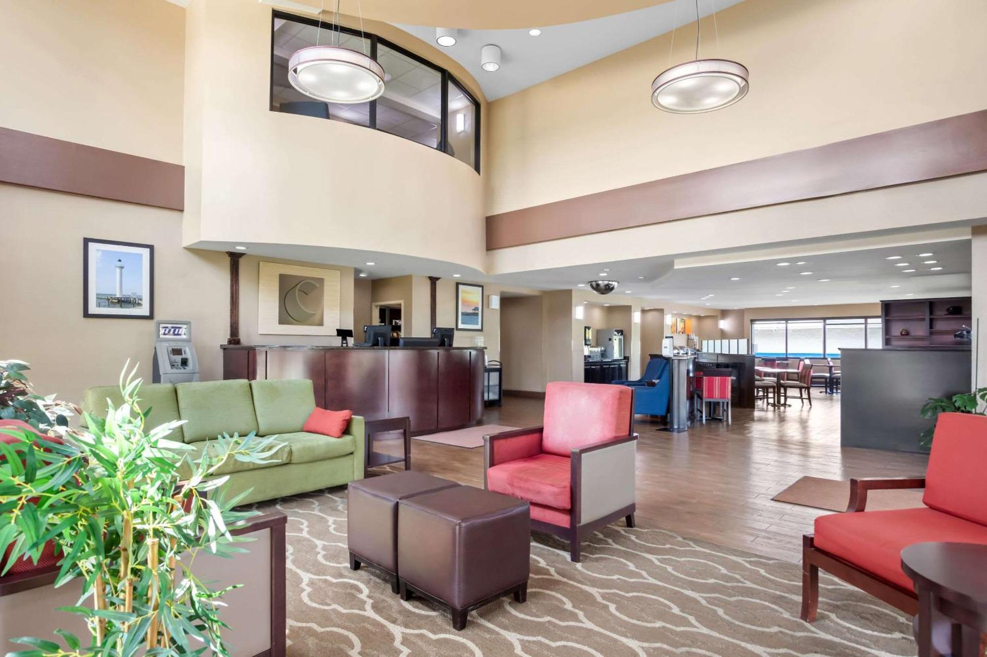 גאלפורט Comfort Suites מראה חיצוני תמונה